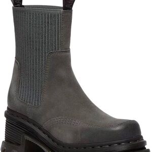 Dr Martens Corran Heeled boots waxed suede